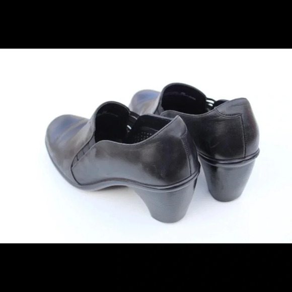 Dansko shoes - Picture 4 of 8